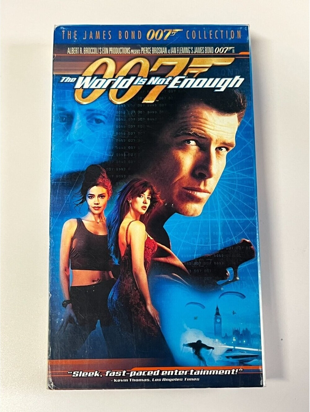 The World Is Not Enough VHS Pierce Brosnan 1999 Action & Michael Apted